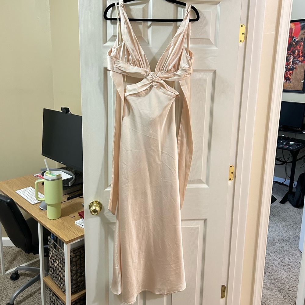Selfie Leslie Cream Satin Dress